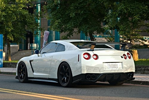 Rexpeed Nissan GTR R35 Dry Carbon Wing